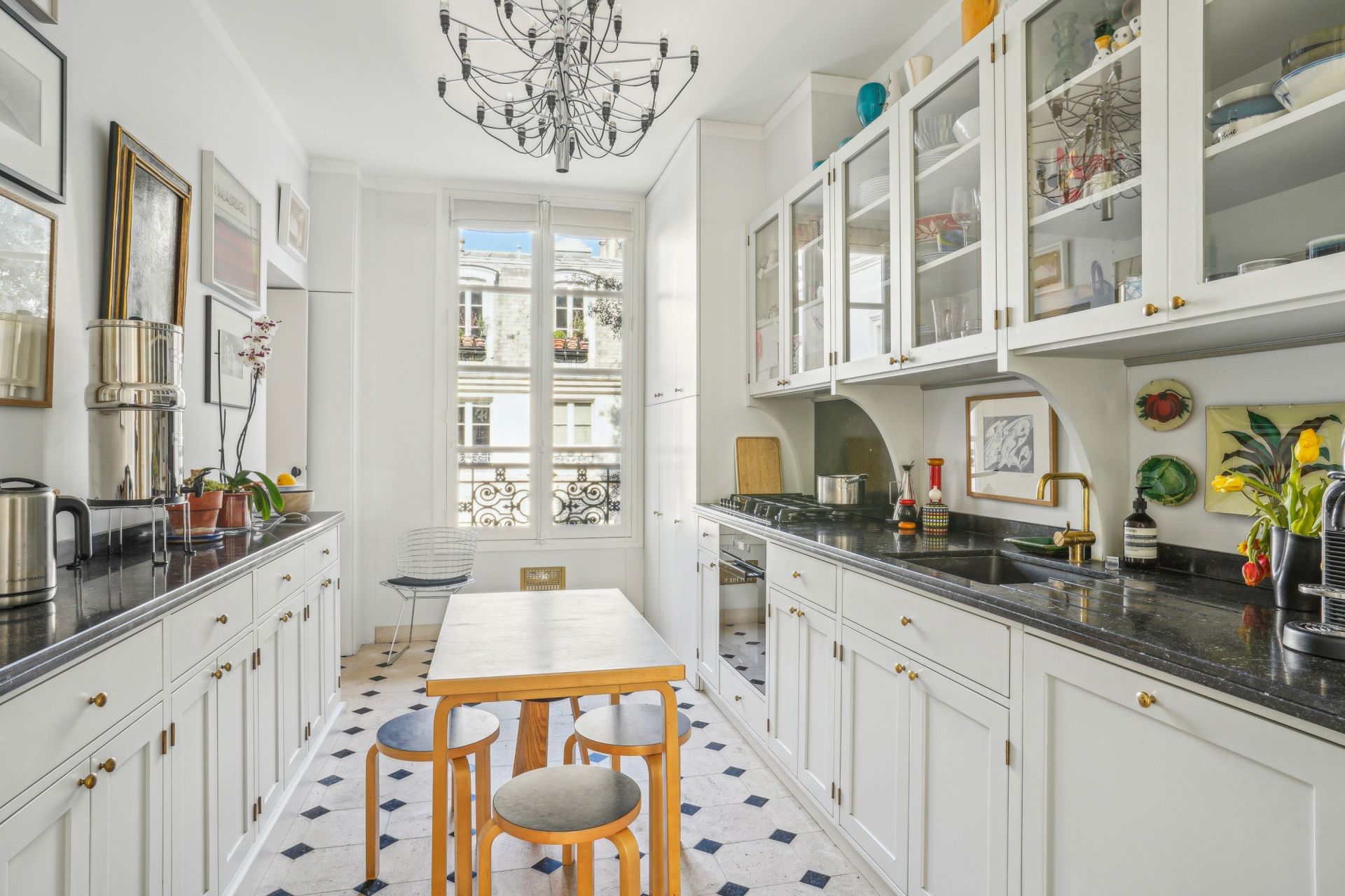 apartment 6 Rooms for sale on PARIS (75007)