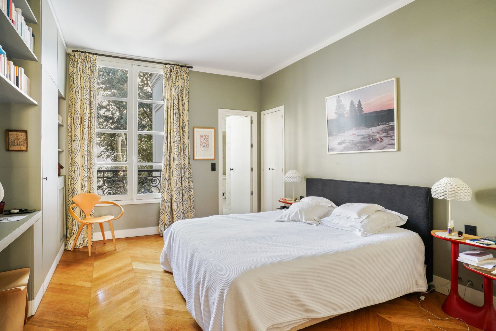 apartment 6 Rooms for sale on PARIS (75007)