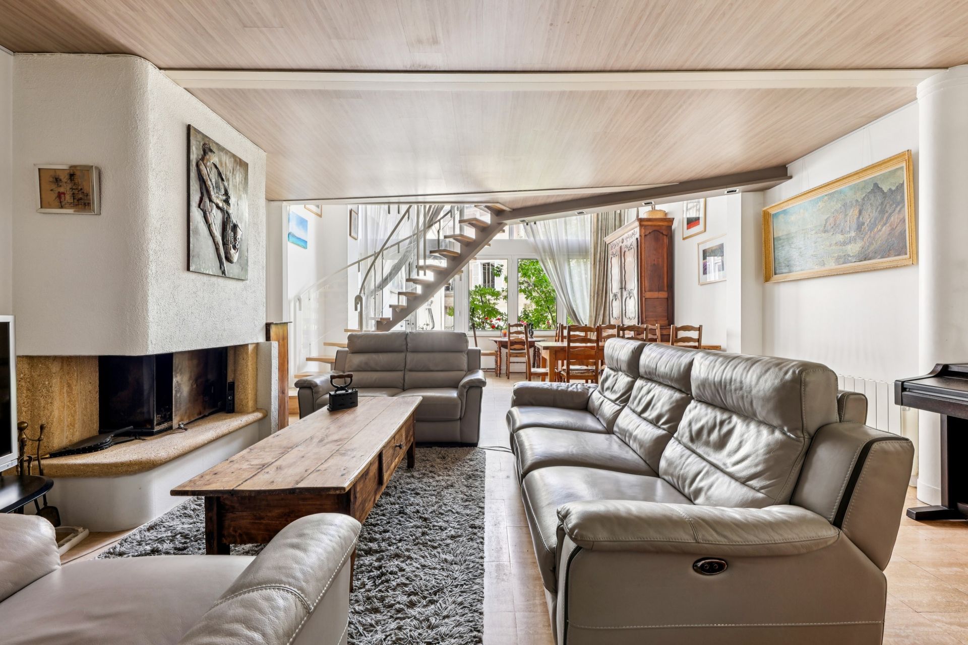 apartment 5 Rooms for sale on PARIS (75015)