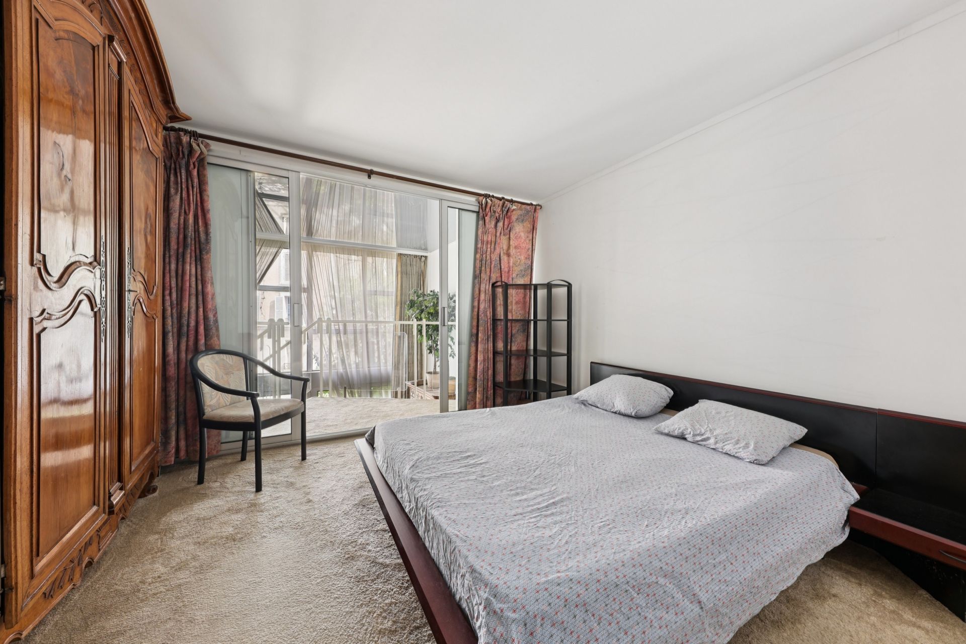 apartment 5 Rooms for sale on PARIS (75015)