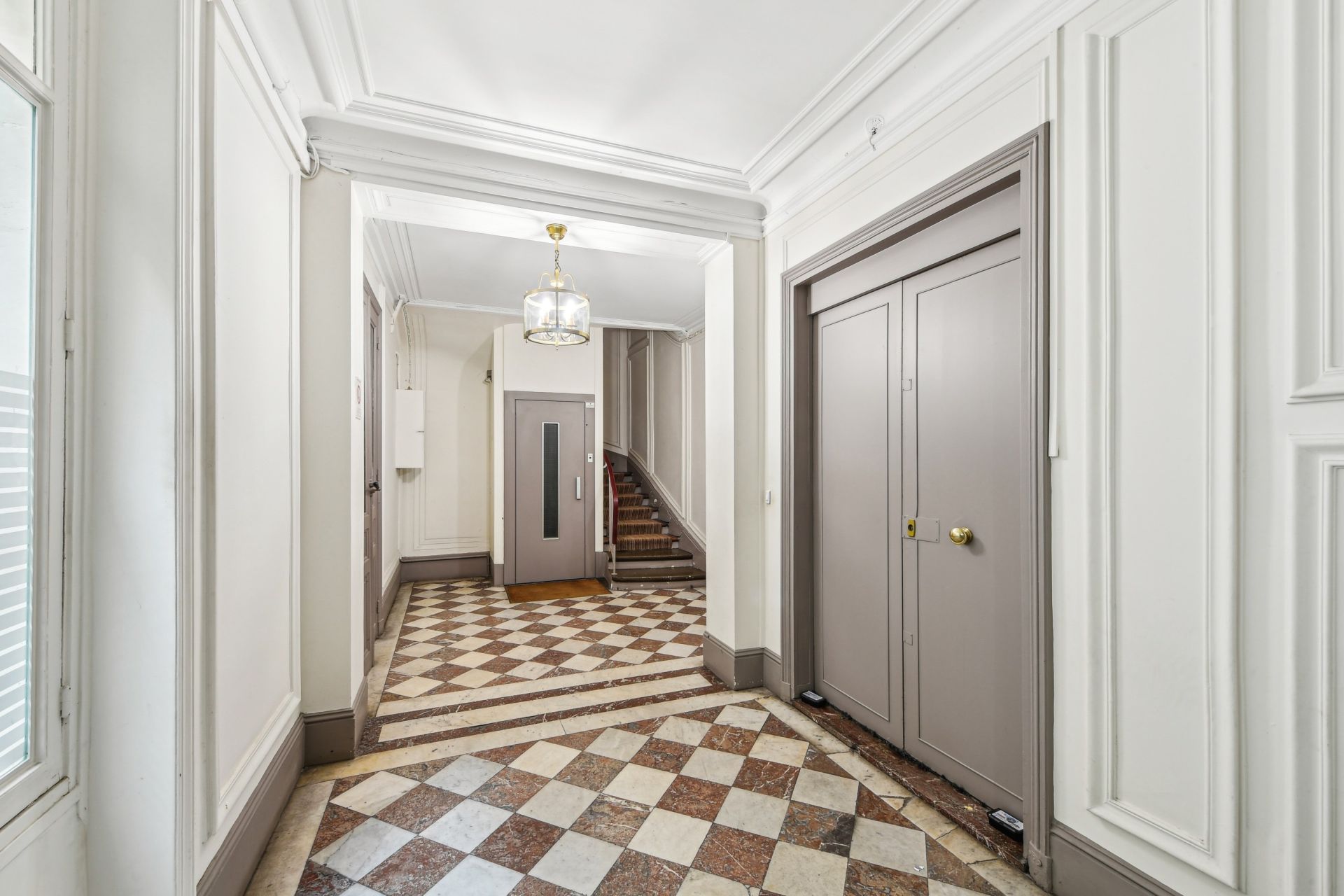 apartment 6 Rooms for sale on PARIS (75009)