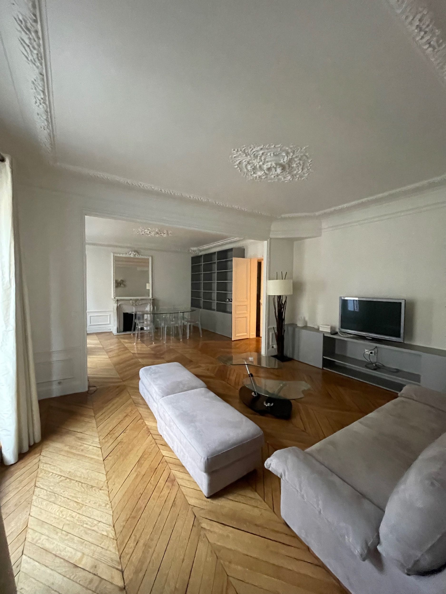 apartment 3 Rooms for rent on PARIS (75008)