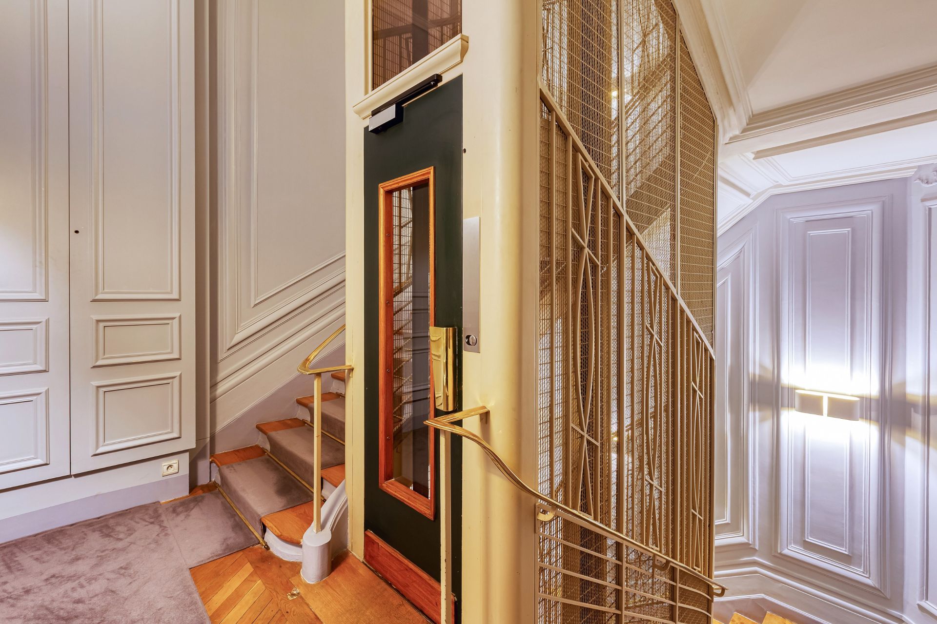 appartement 5 Pièces en vente sur PARIS (75008)