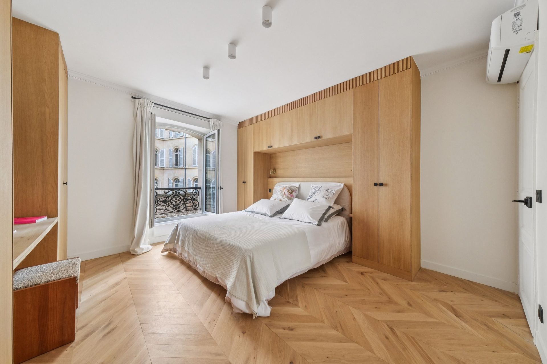appartement 5 Pièces en vente sur PARIS (75007)