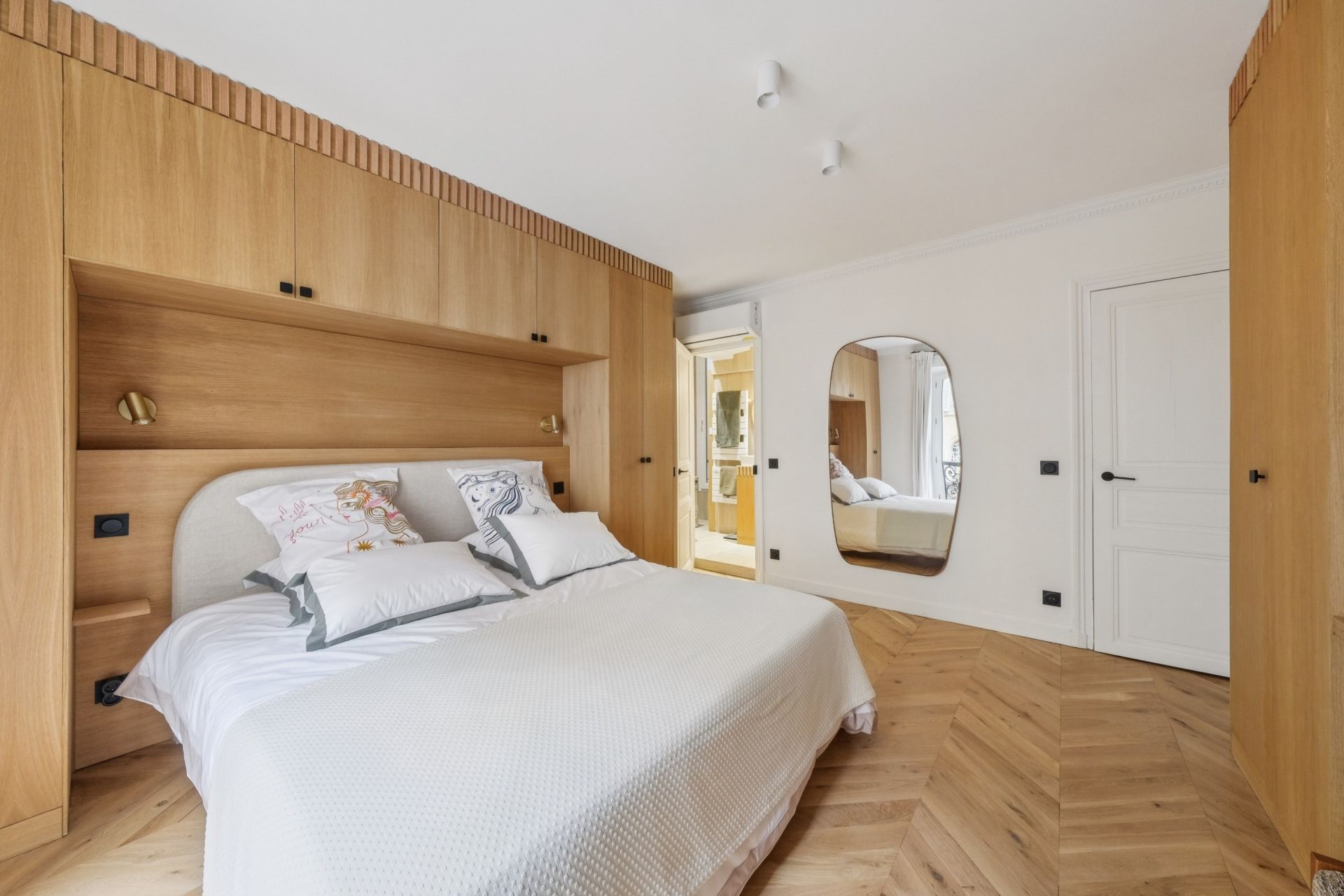 appartement 5 Pièces en vente sur PARIS (75007)