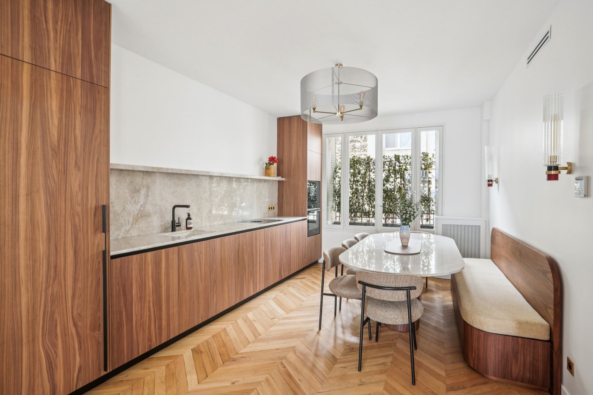 apartment 5 Rooms for sale on PARIS (75007)