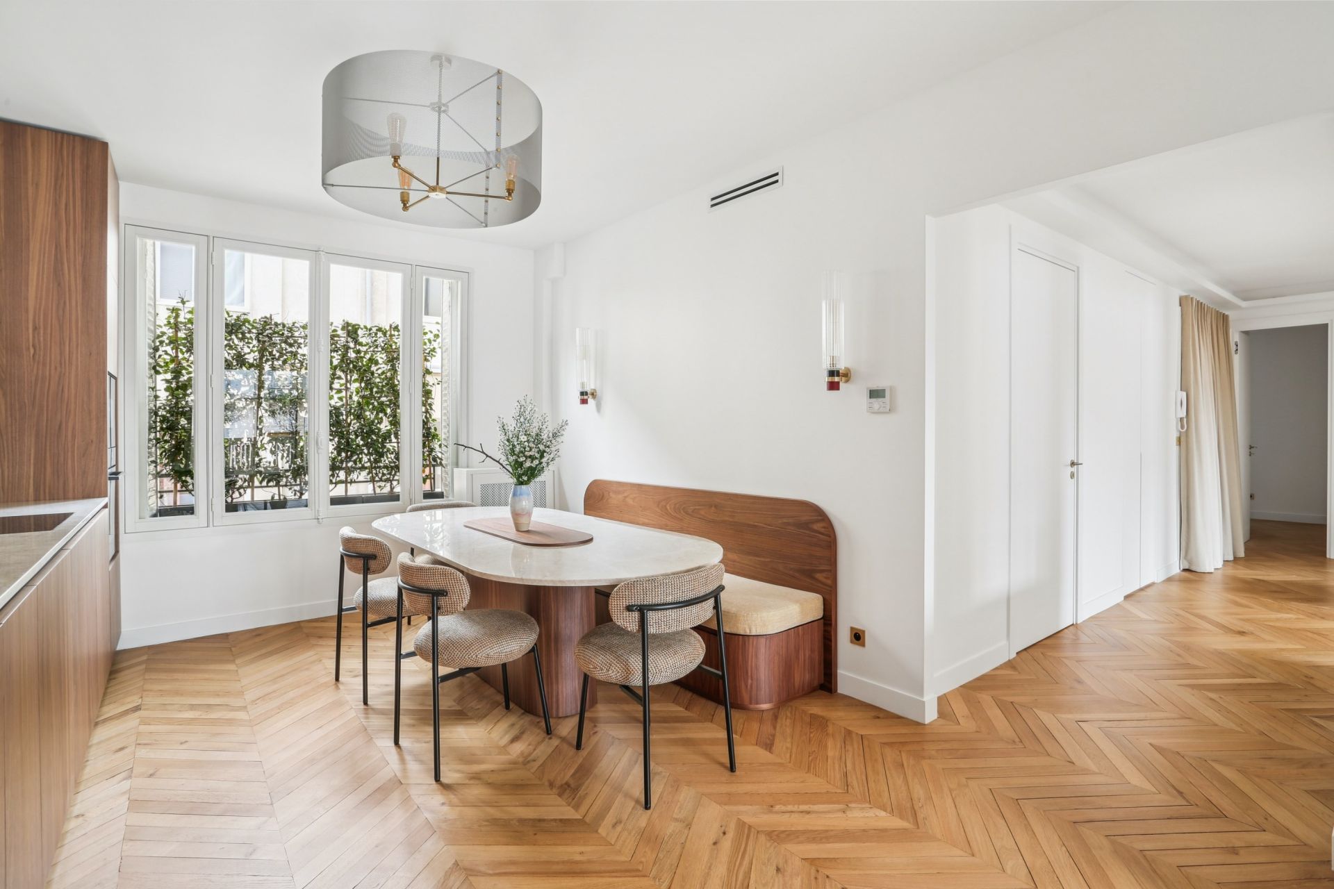 apartment 5 Rooms for sale on PARIS (75007)
