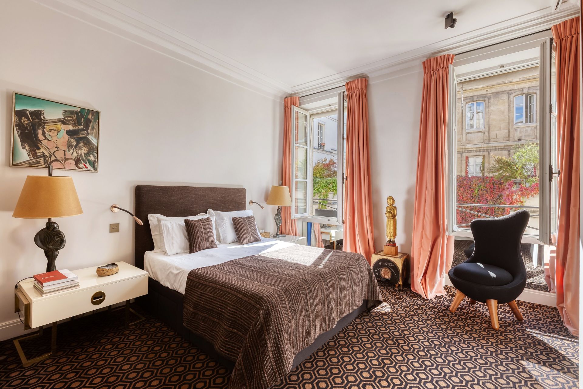 apartment 5 Rooms for sale on PARIS (75006)