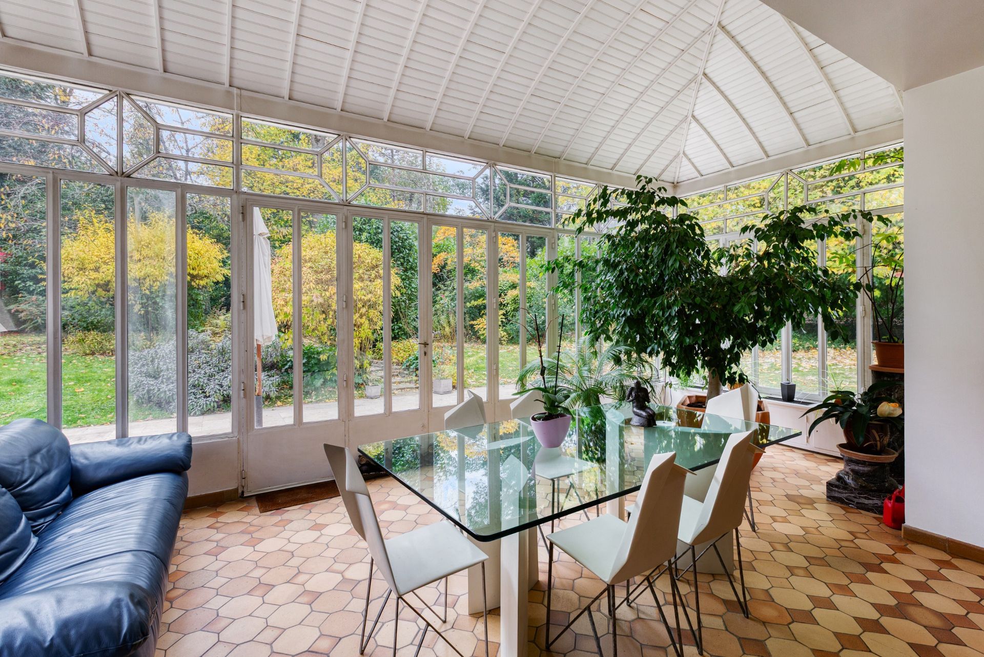 maison 12 Pièces en vente sur MARNES LA COQUETTE (92430)