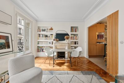 Sale Apartment Paris 9 3 Rooms 55.41 m²
