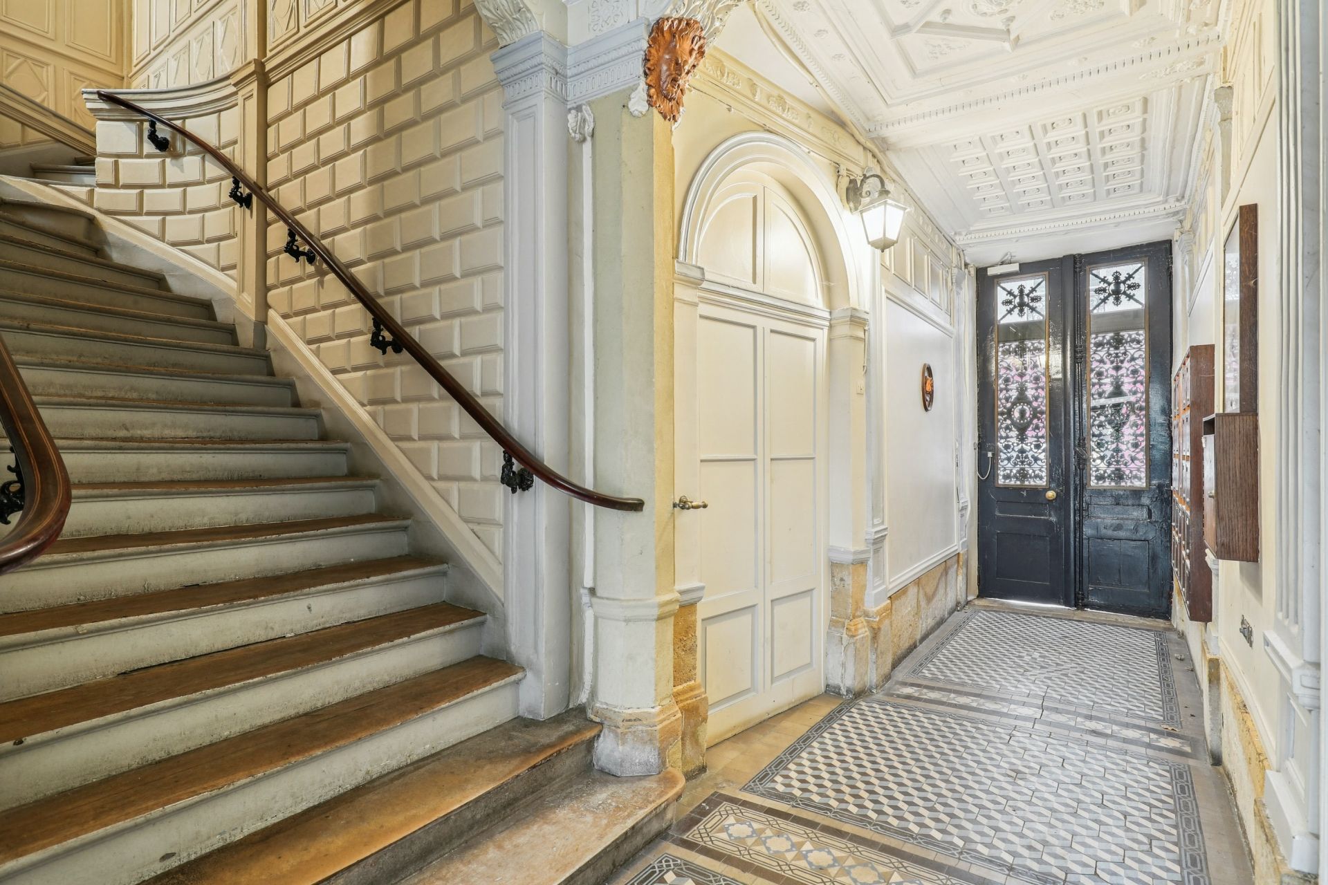 apartment 2 Rooms for sale on PARIS (75007)