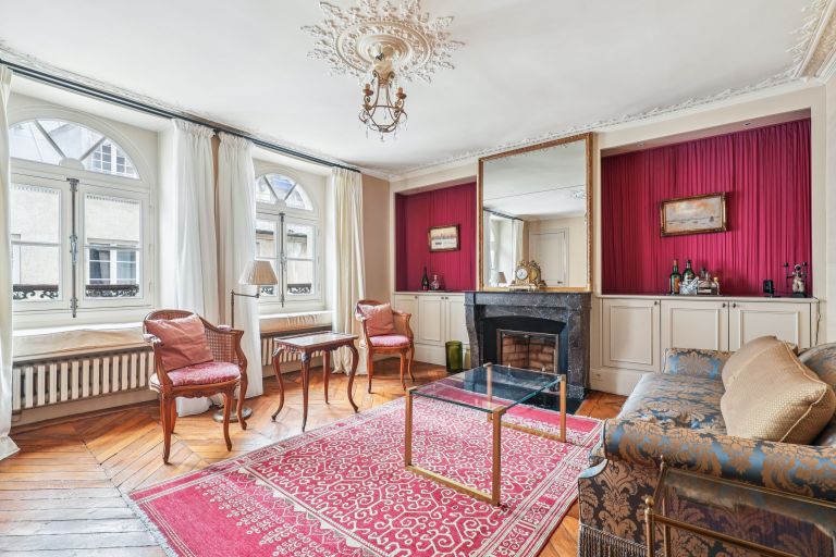 apartment 2 Rooms for sale on PARIS (75007)