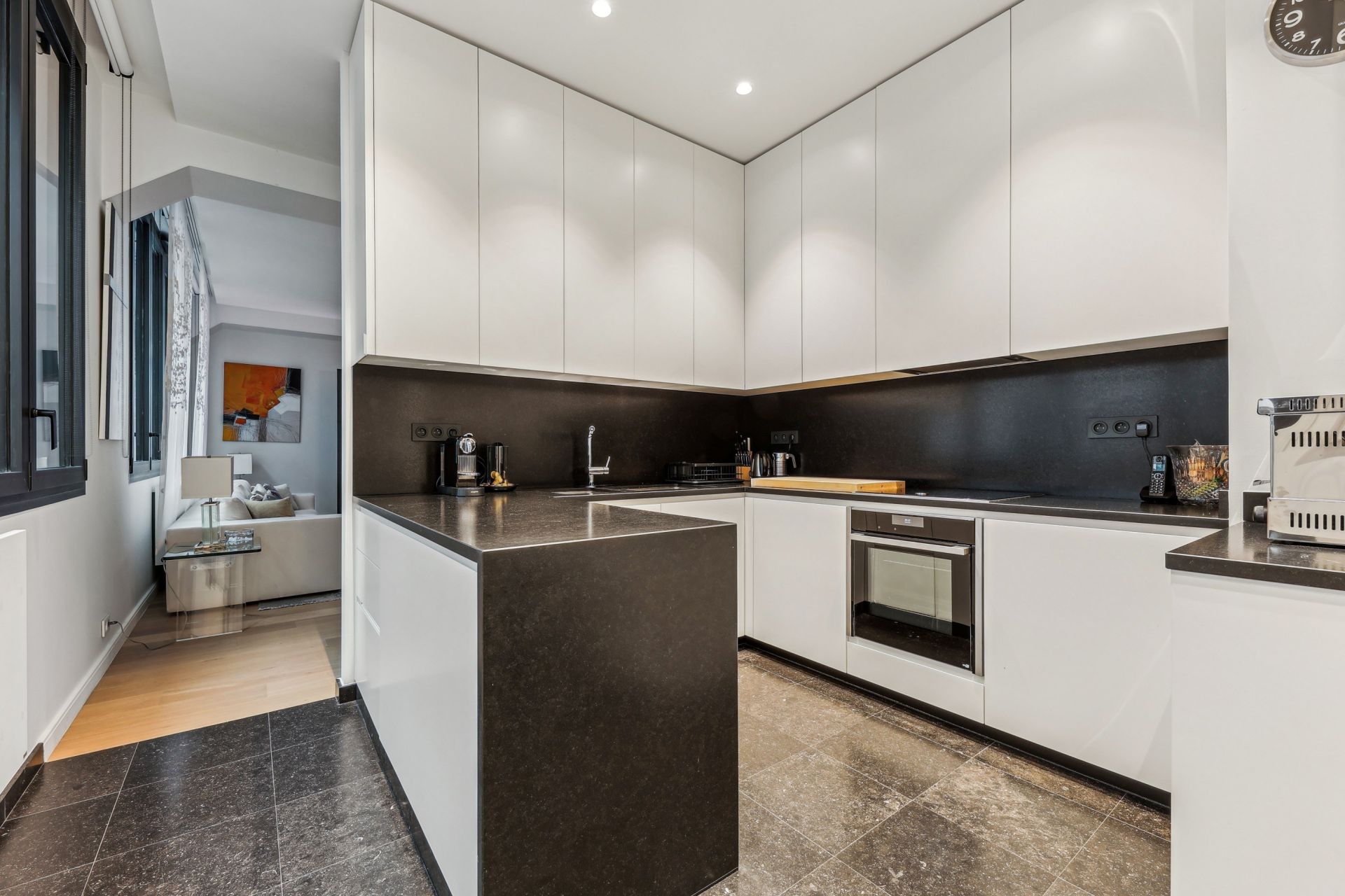 apartment 3 Rooms for sale on PARIS (75007)