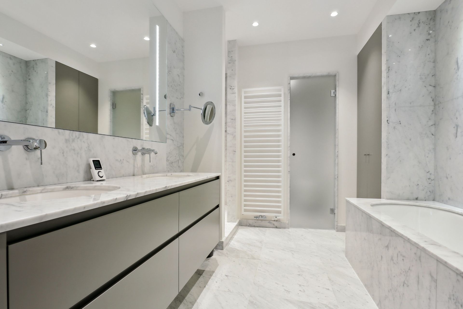 apartment 3 Rooms for sale on PARIS (75007)