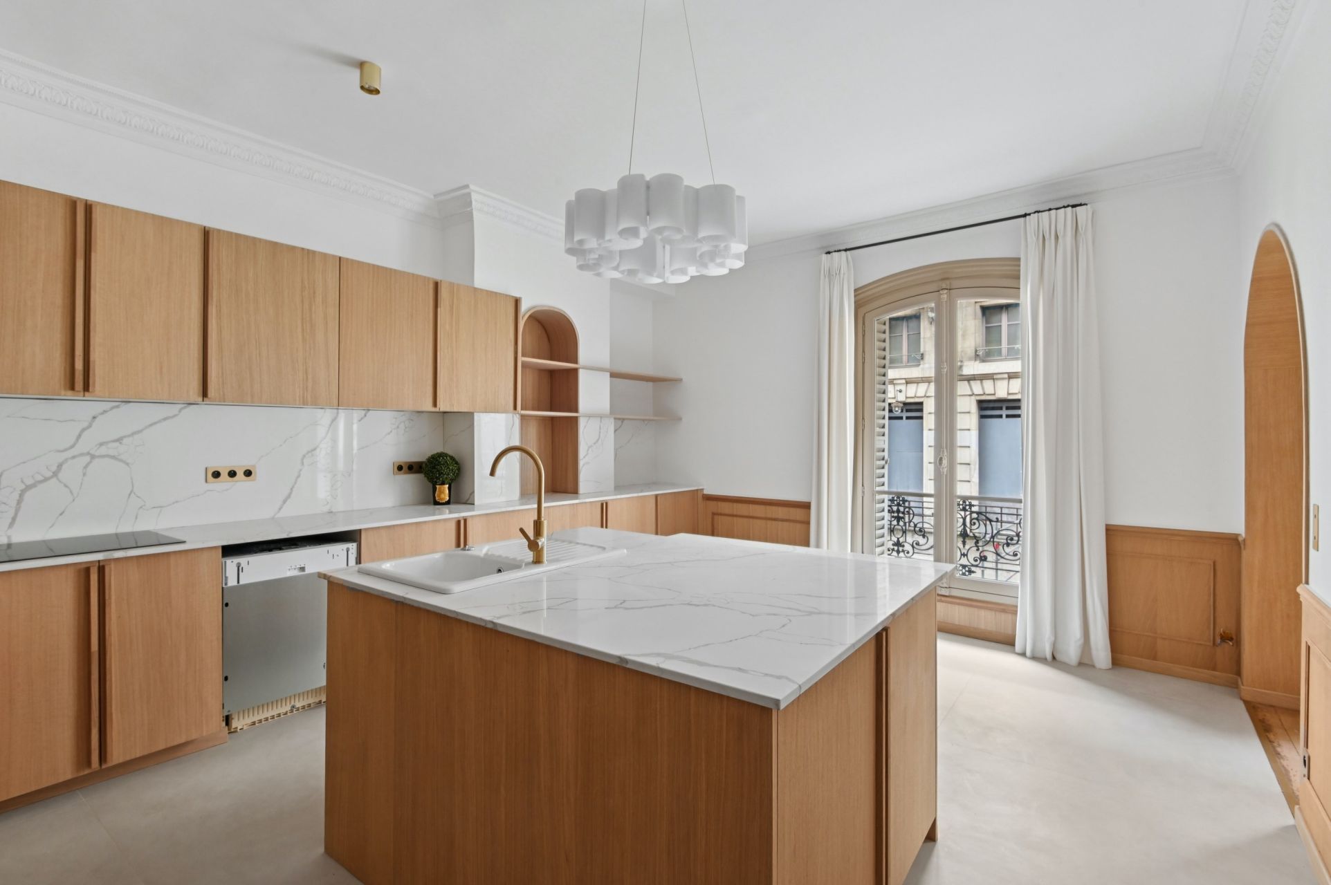 apartment 5 Rooms for sale on PARIS (75007)