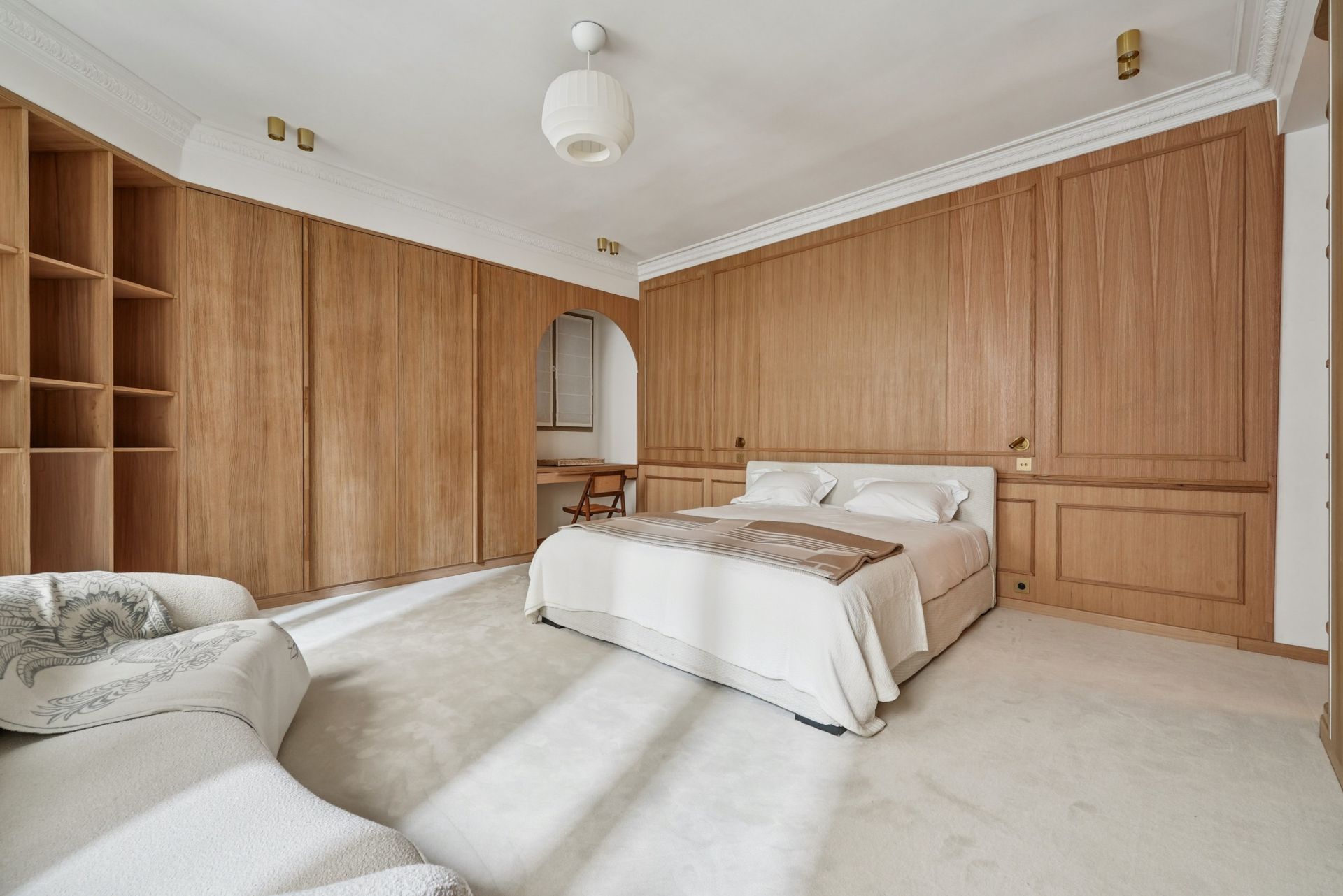 apartment 5 Rooms for sale on PARIS (75007)