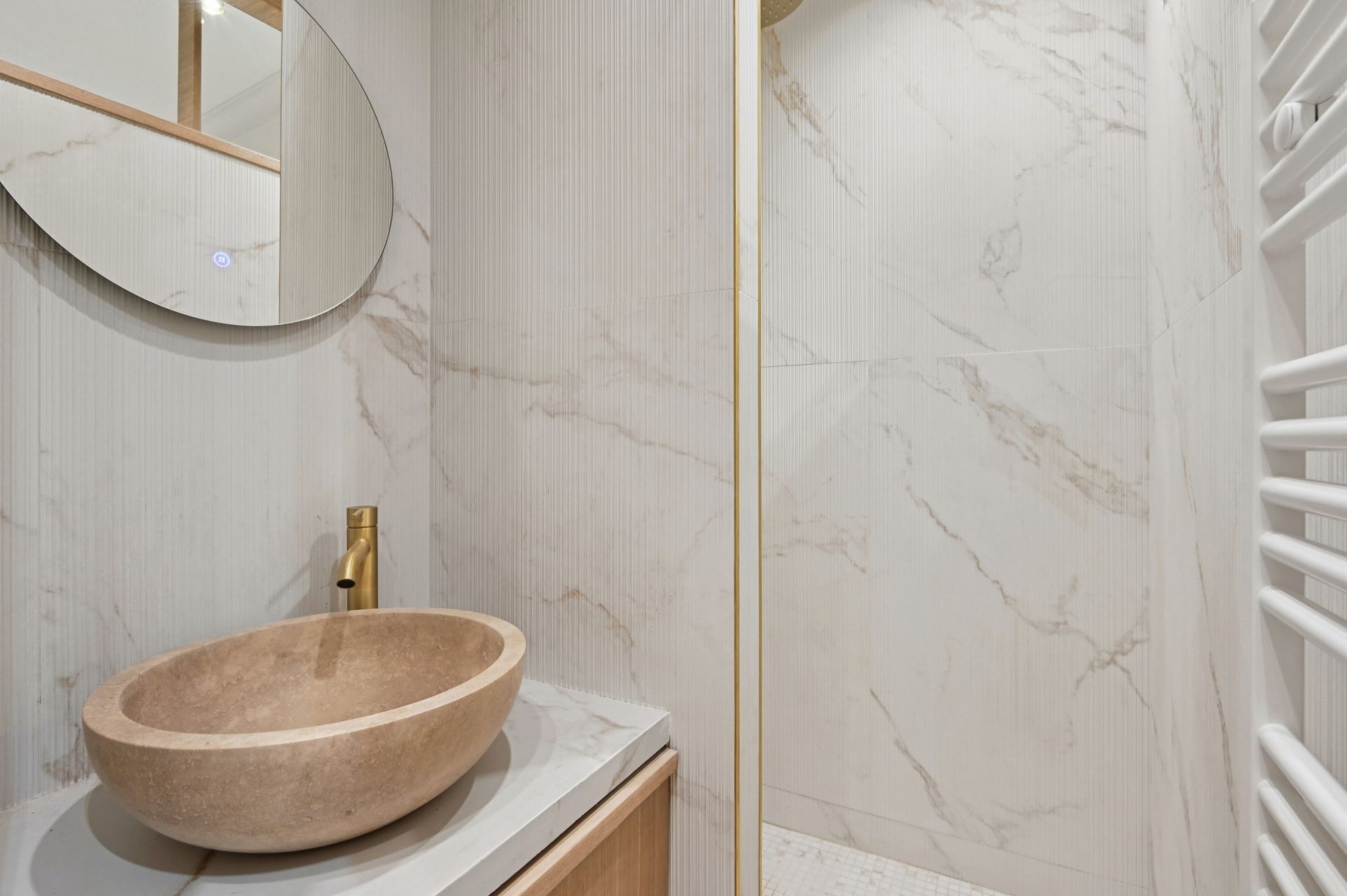 apartment 5 Rooms for sale on PARIS (75007)