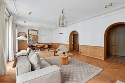 Sale Apartment Paris 7 5 Rooms 161 m²