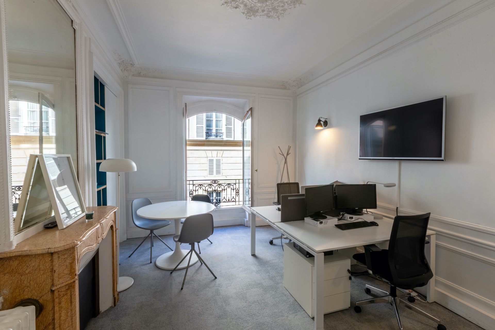 apartment 7 Rooms for sale on PARIS (75007)