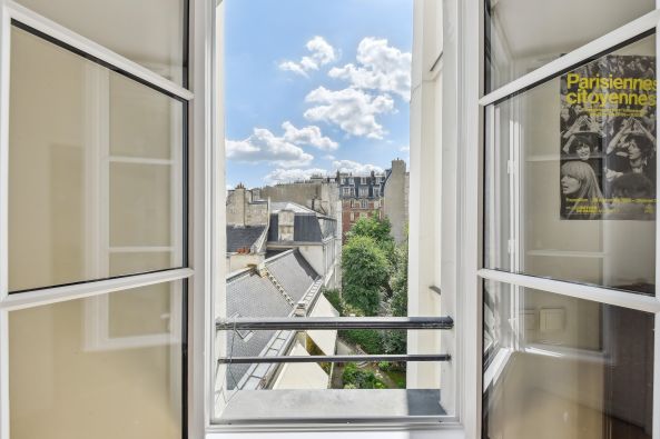 Vente Appartement Paris 7 5 Pièces 106.65 m²