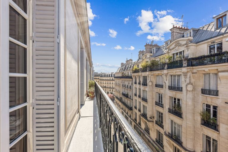 appartement 6 Pièces en vente sur PARIS (75010)