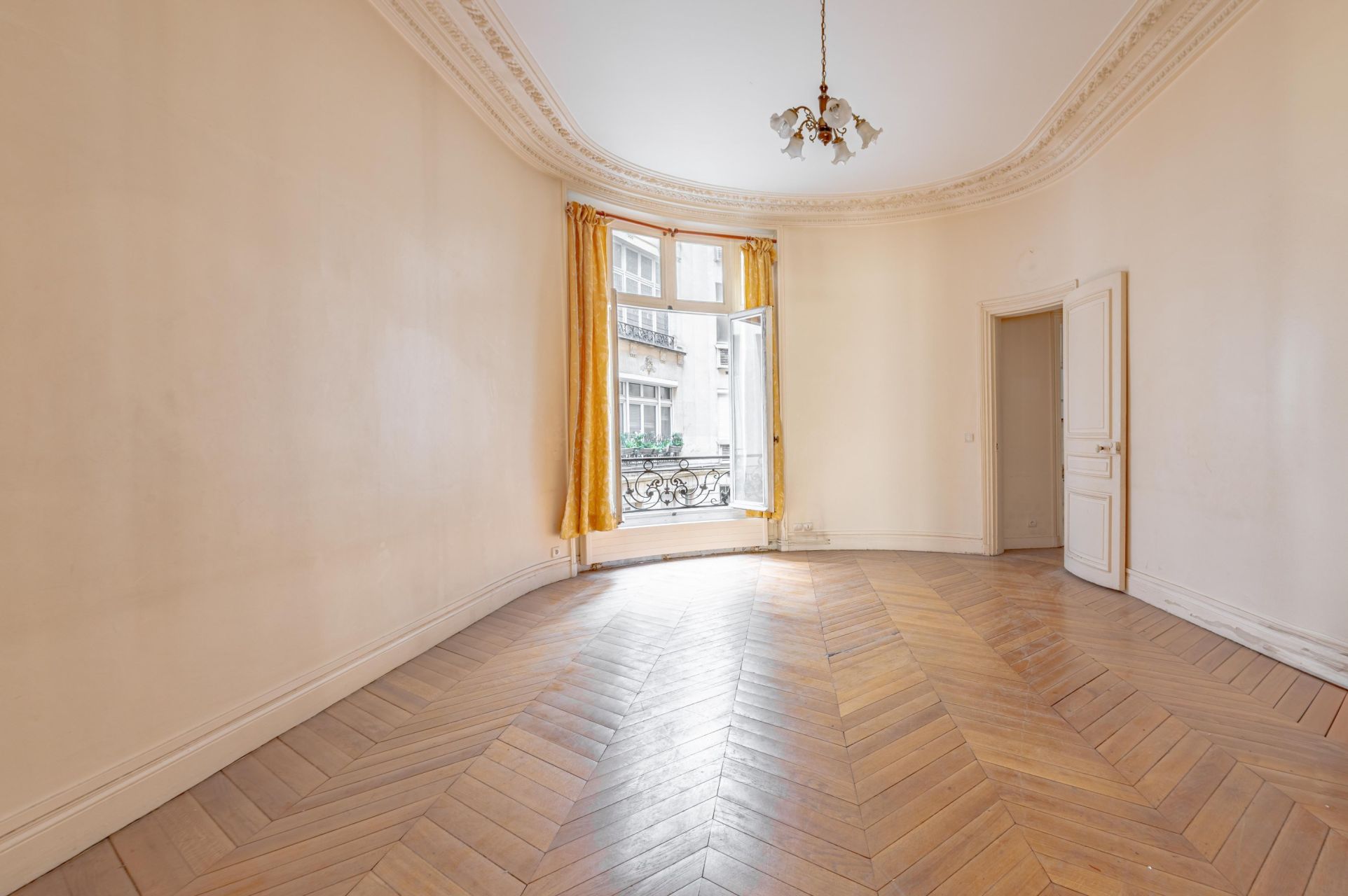 appartement 7 Pièces en vente sur PARIS (75116)