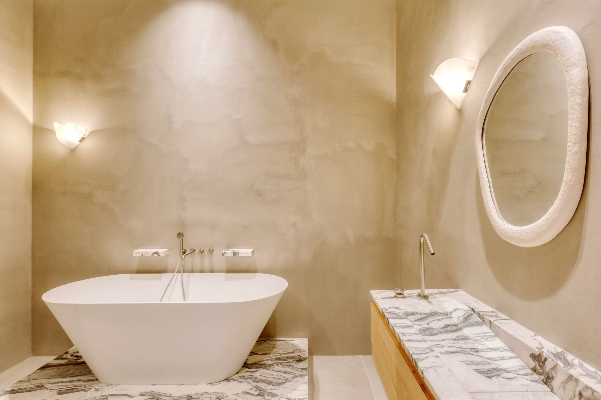 apartment 5 Rooms for sale on PARIS (75006)