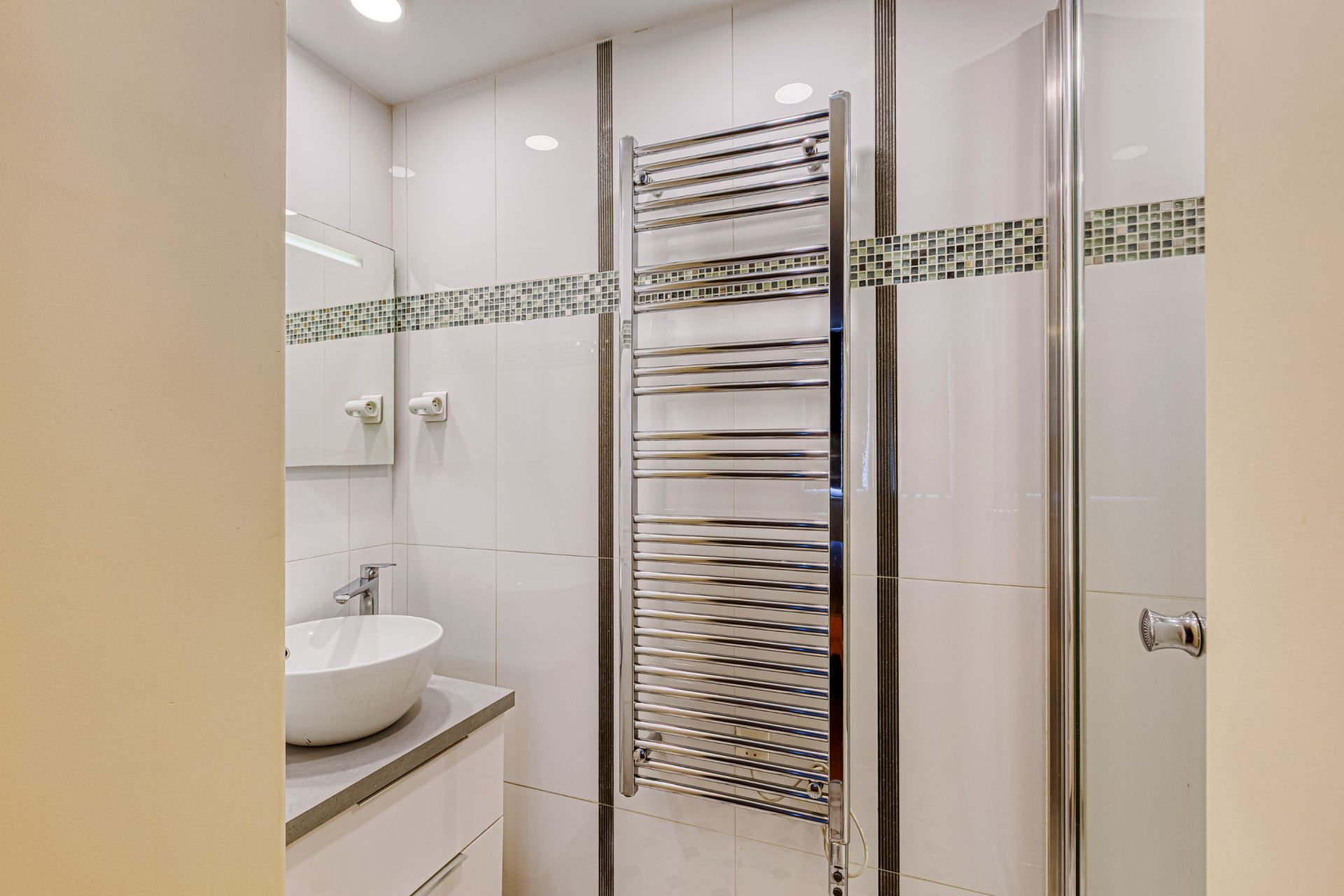 apartment 2 Rooms for sale on PARIS (75008)