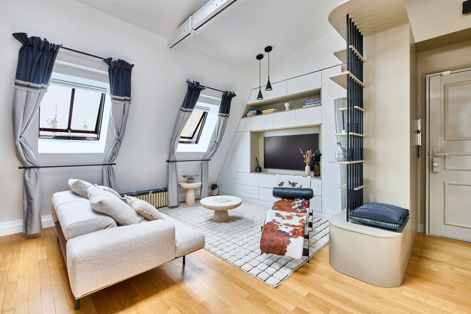 apartment 2 Rooms for sale on PARIS (75008)