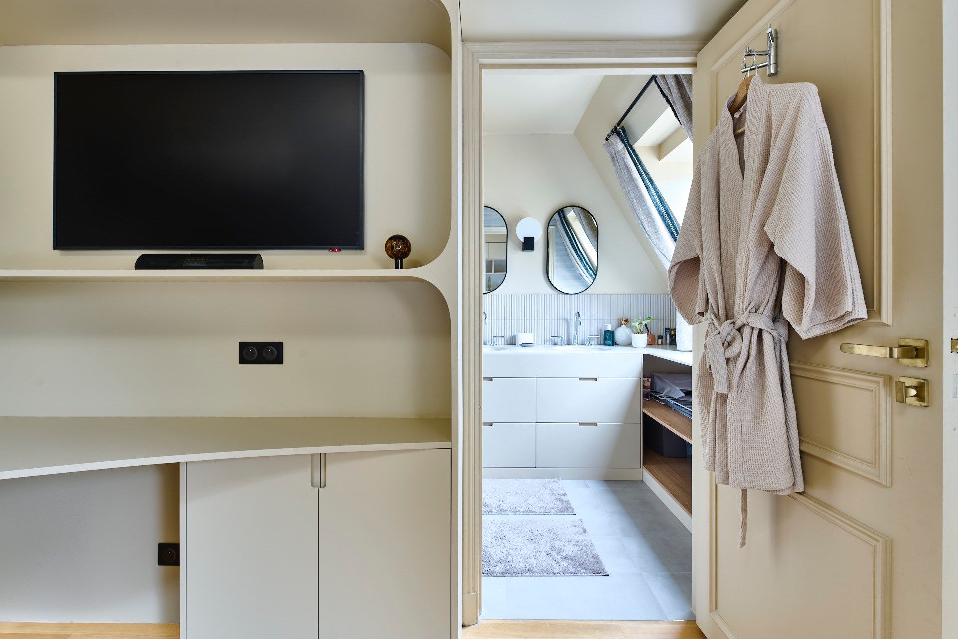 apartment 2 Rooms for sale on PARIS (75008)