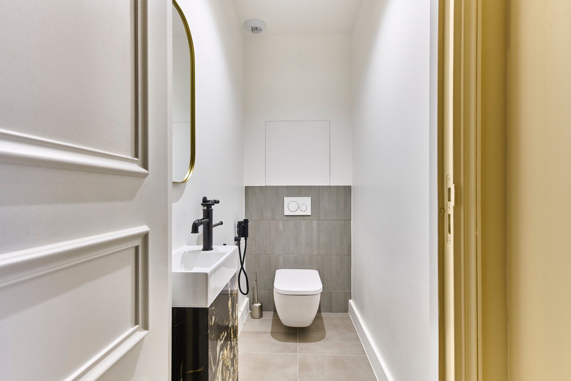 apartment 2 Rooms for sale on PARIS (75008)