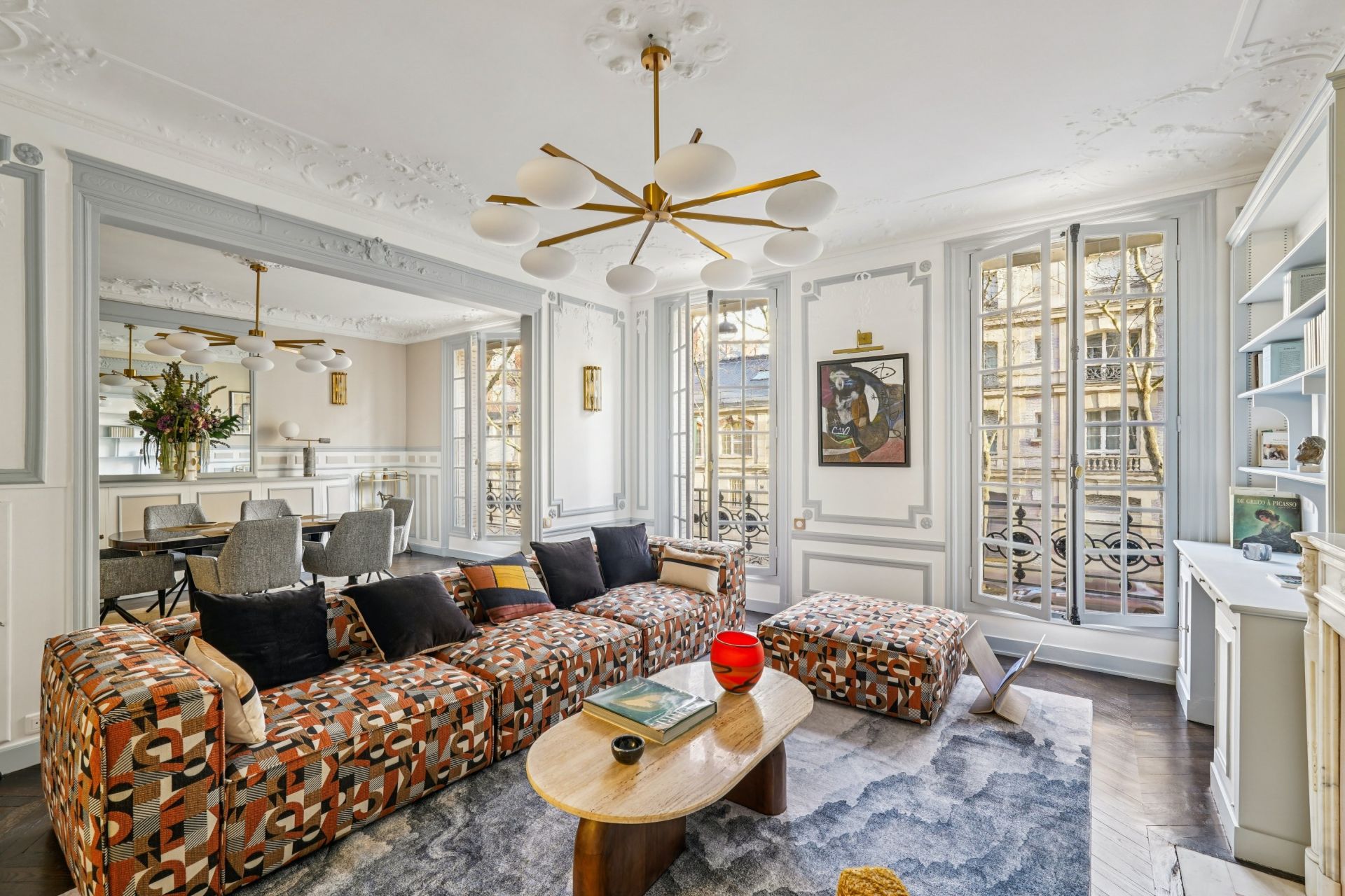 apartment 5 Rooms for sale on PARIS (75007)