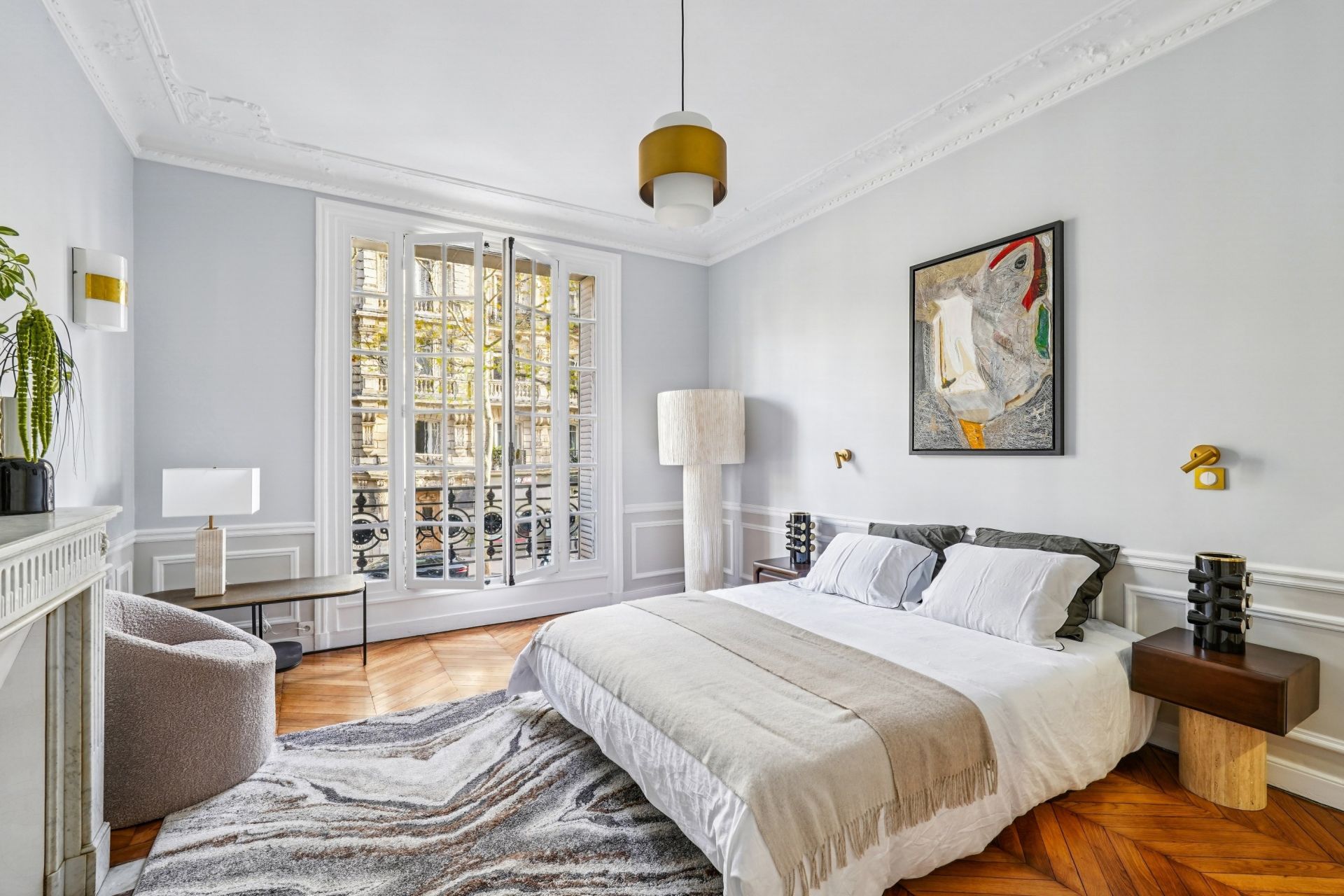 apartment 5 Rooms for sale on PARIS (75007)