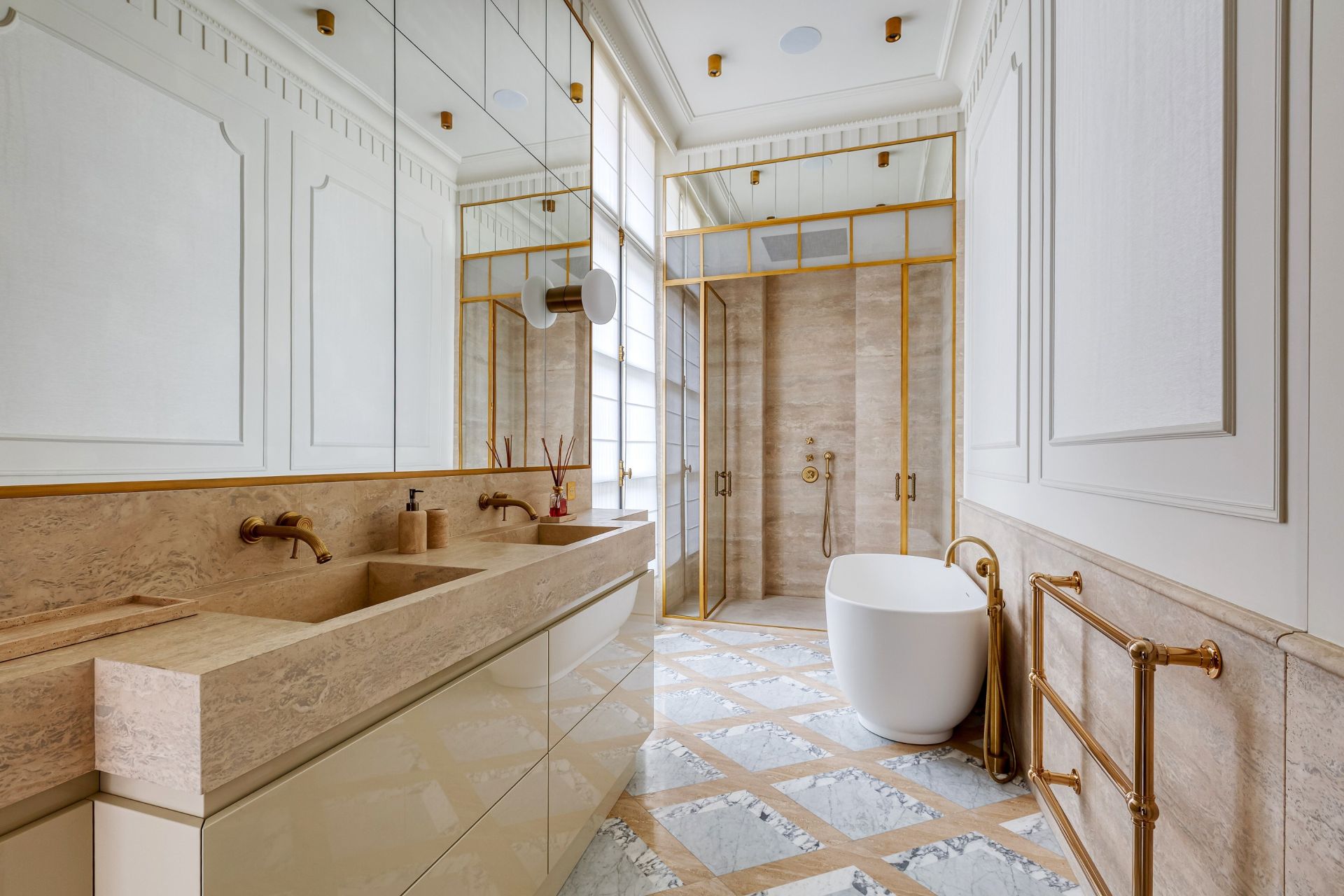 appartement 6 Pièces en vente sur PARIS (75008)