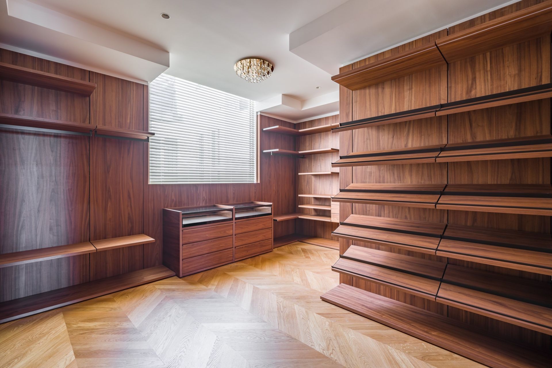 appartement 8 Pièces en vente sur PARIS (75016)