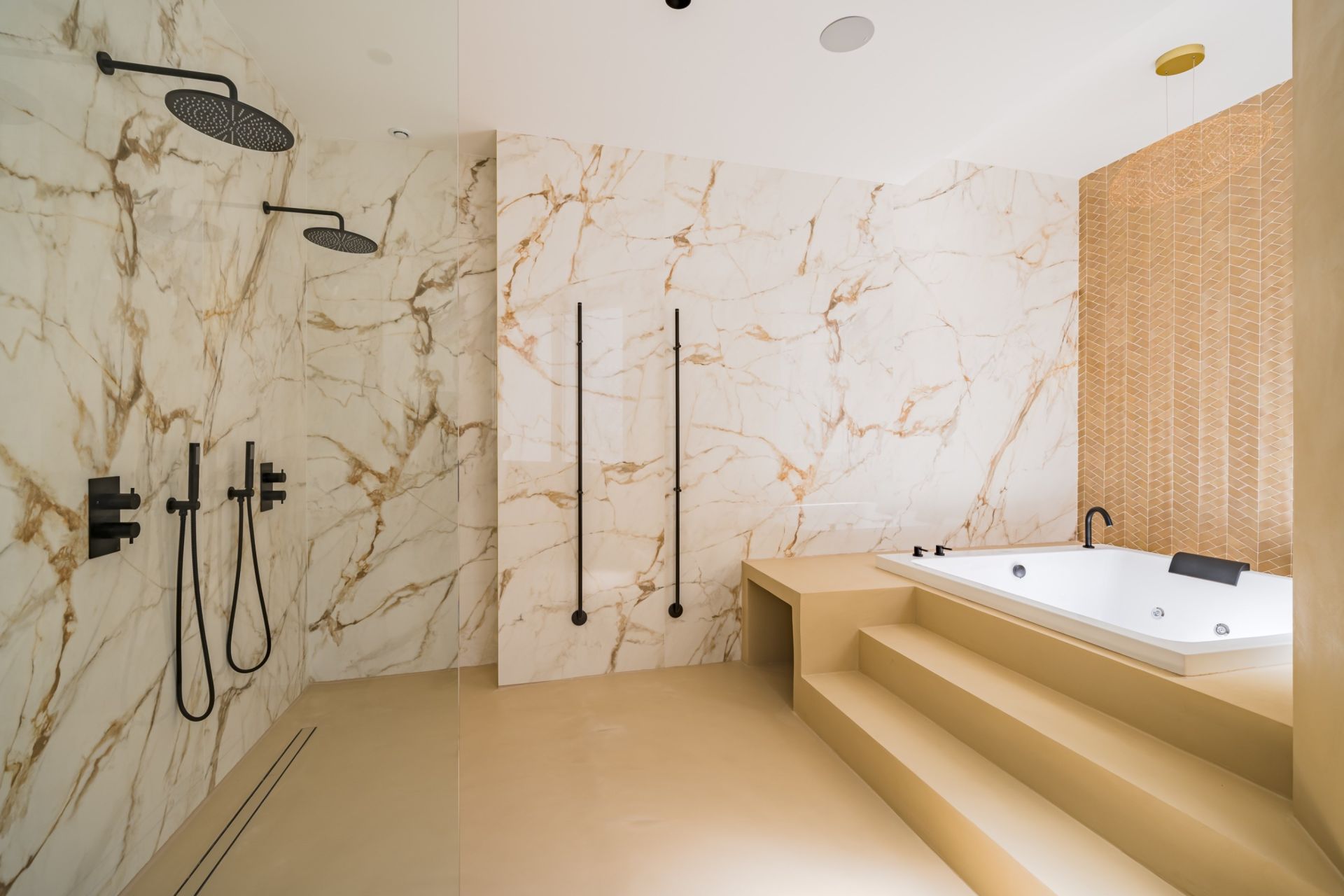 appartement 8 Pièces en vente sur PARIS (75016)