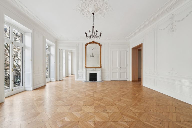 appartement 6 Pièces en vente sur PARIS (75008)