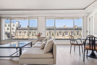 Rental Apartment Paris 8 3&nbsp;Rooms 118&nbsp;m²
