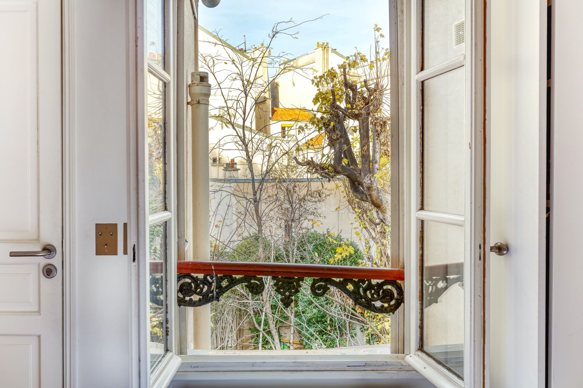 apartment 3 Rooms for sale on PARIS (75006)