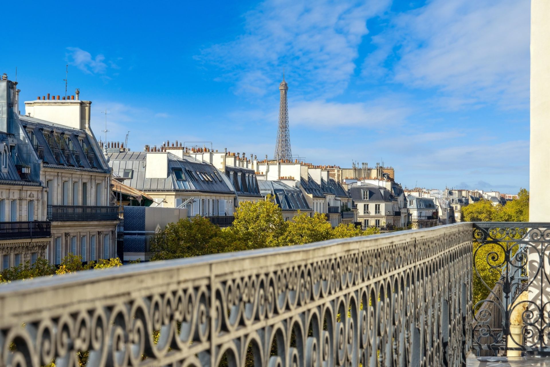 apartment 6 Rooms for sale on PARIS (75006)