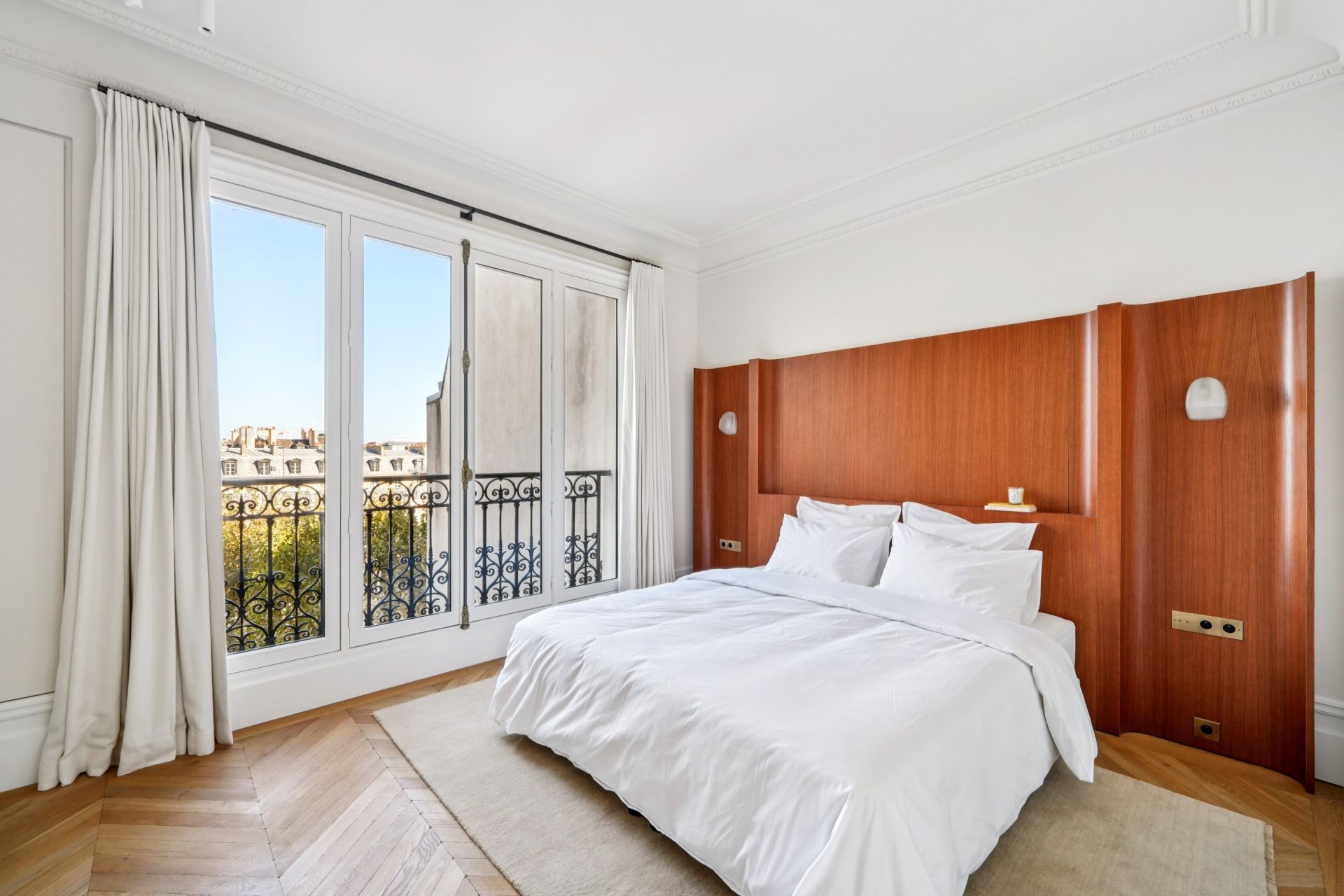 apartment 6 Rooms for sale on PARIS (75006)