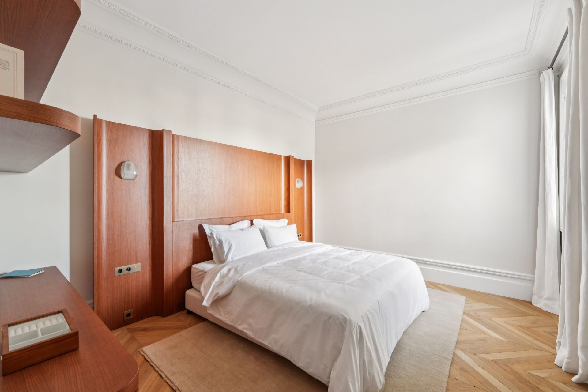 apartment 6 Rooms for sale on PARIS (75006)
