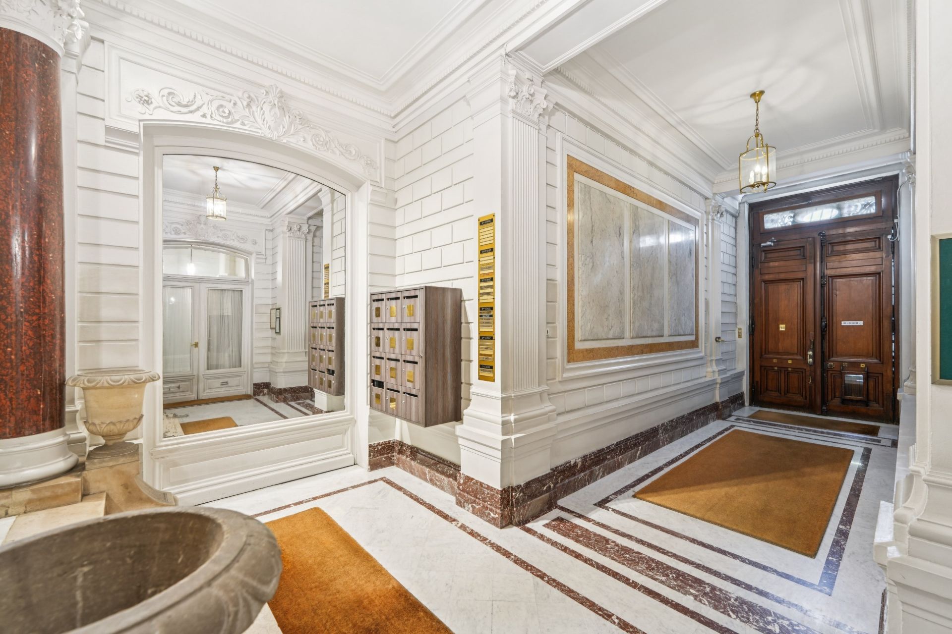 apartment 6 Rooms for sale on PARIS (75006)