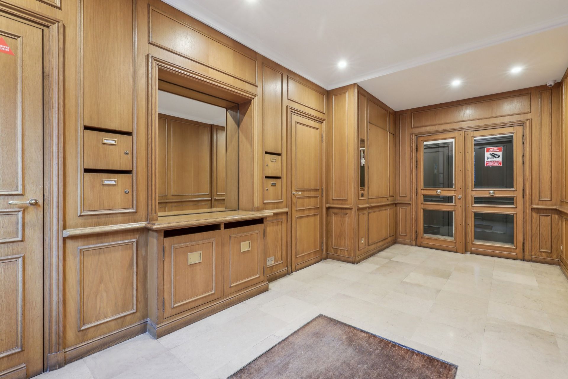 apartment 5 Rooms for rent on PARIS (75007)