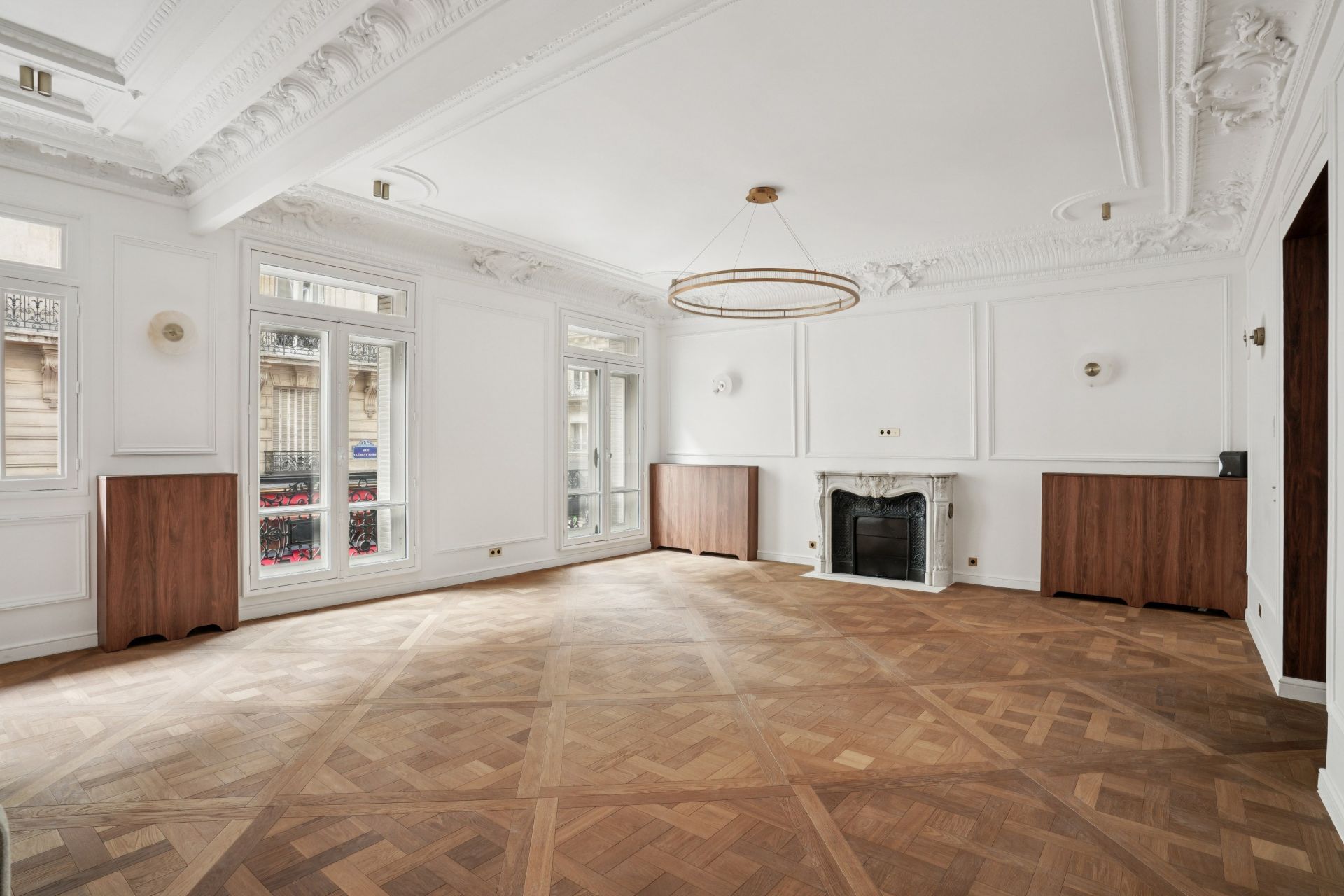 apartment 4 Rooms for sale on PARIS (75008)