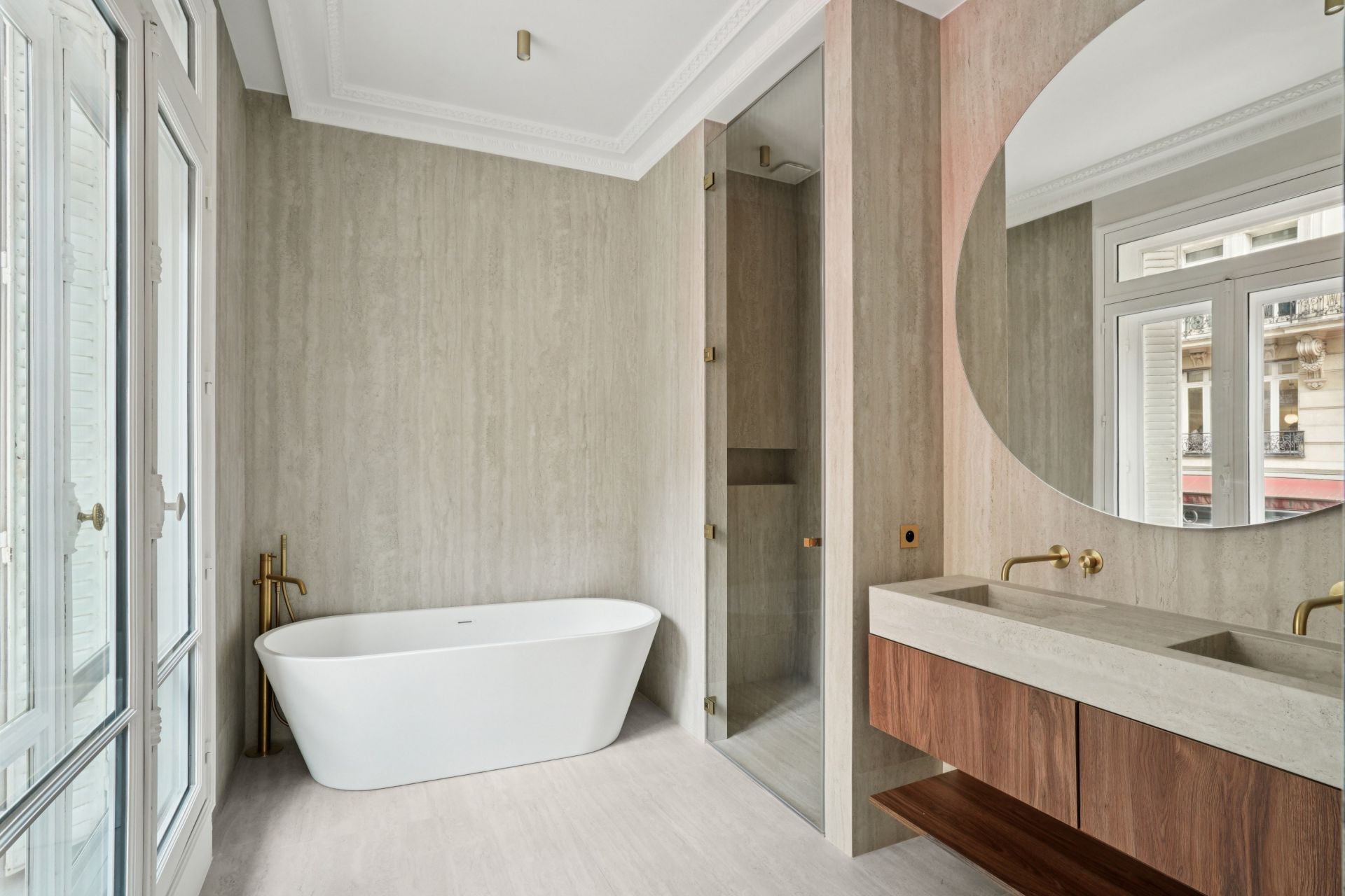 apartment 4 Rooms for sale on PARIS (75008)