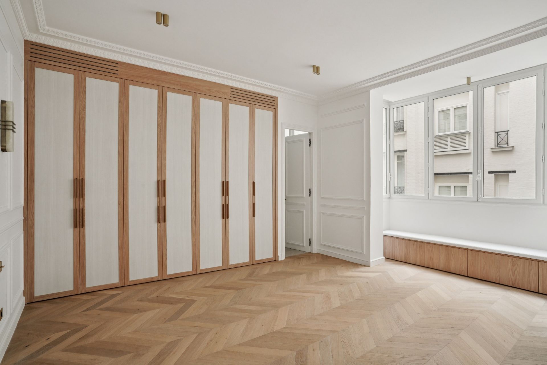 apartment 4 Rooms for sale on PARIS (75008)