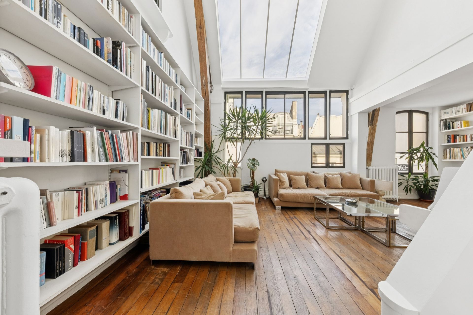 apartment 7 Rooms for sale on PARIS (75009)