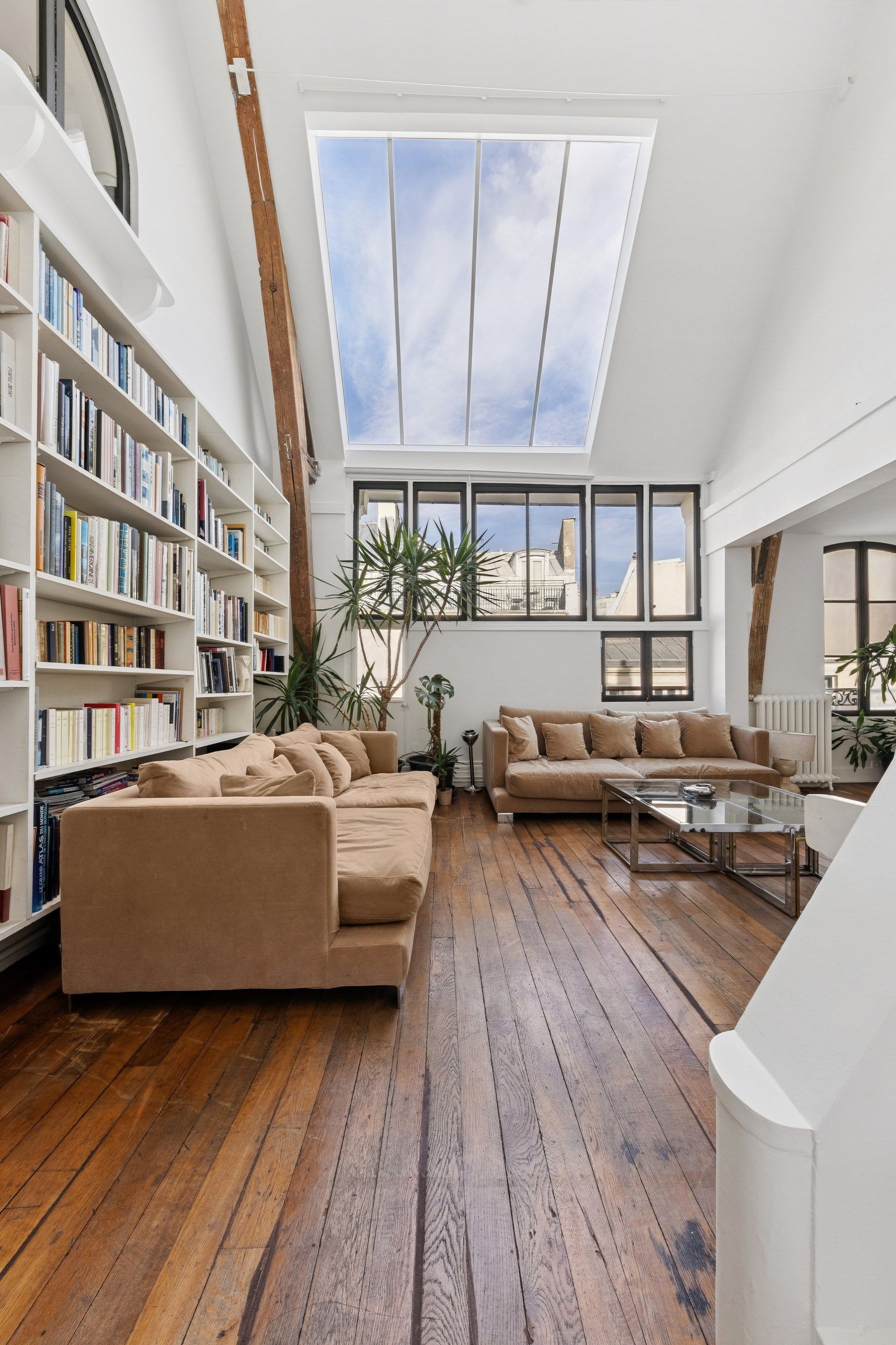 apartment 7 Rooms for sale on PARIS (75009)