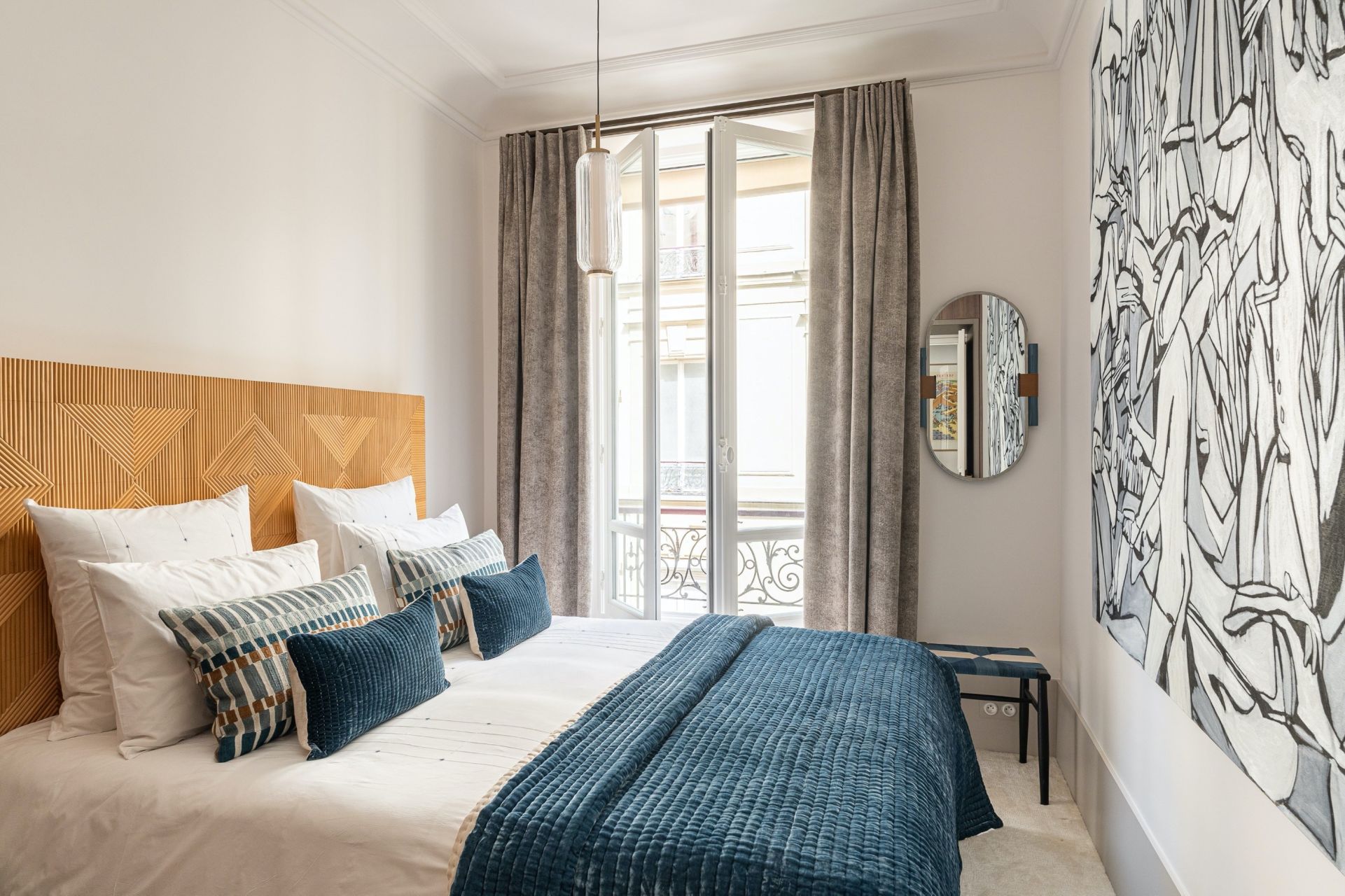 apartment 5 Rooms for sale on PARIS (75007)